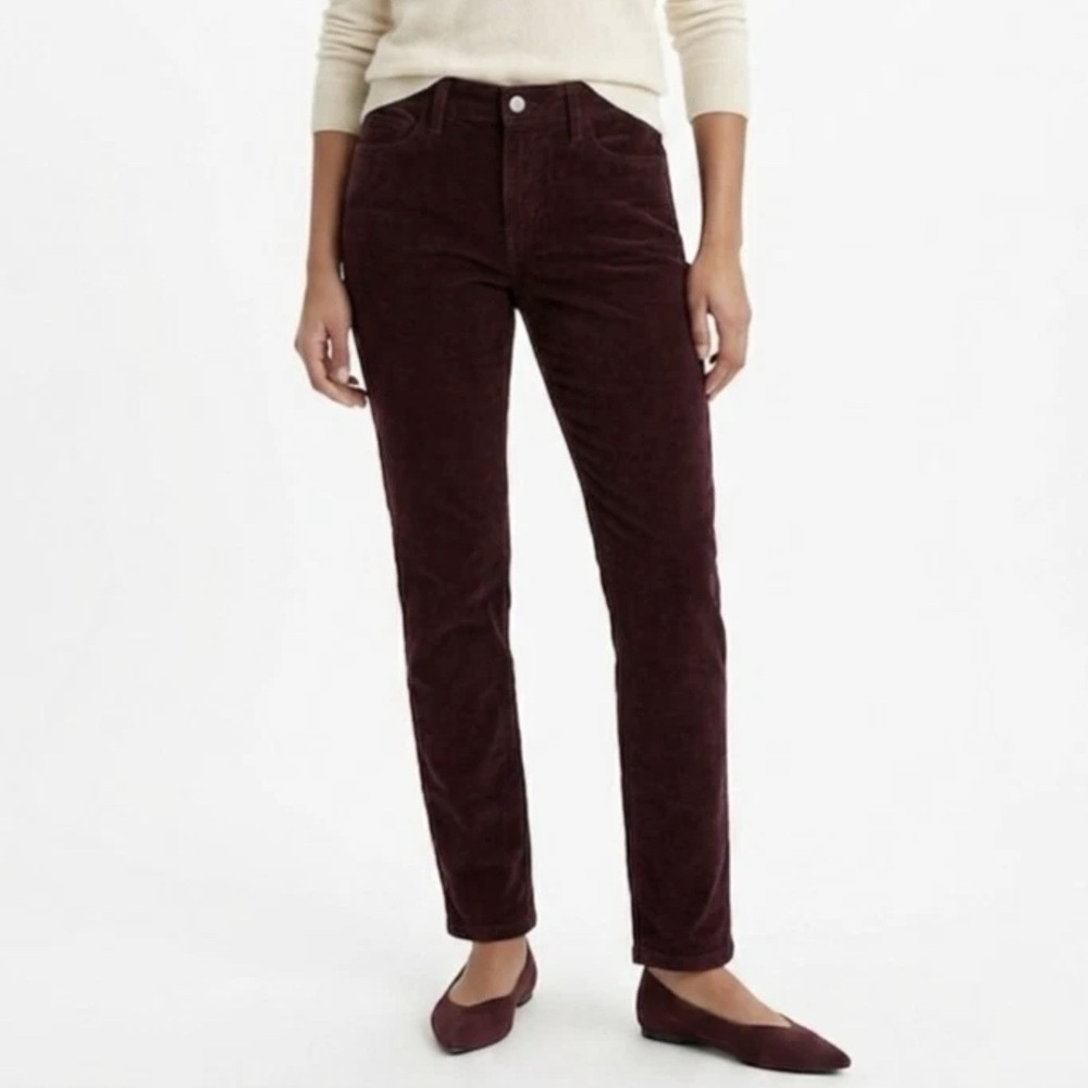 NWT Levi's Classic Straight Corduroy Pants Women's Sz 6 Burgundy Maroon Stretch